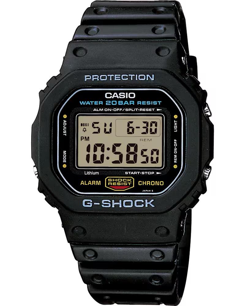 1987年発売のDW-5600C。DW-5000のフォルムを継承した角型モデル