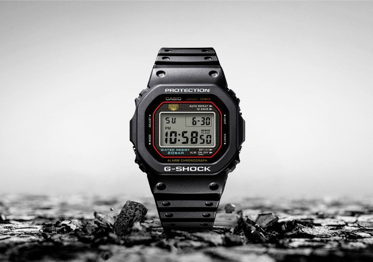 G-SHOCK DW-5000R 初号機DW-5000Cの復刻モデル